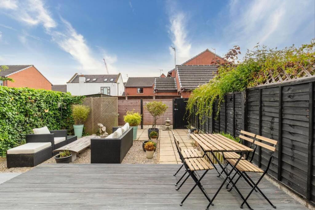 A Cheerful Three Bedroom House In Leafy Lythamリザム・セント・アンズ エクステリア 写真