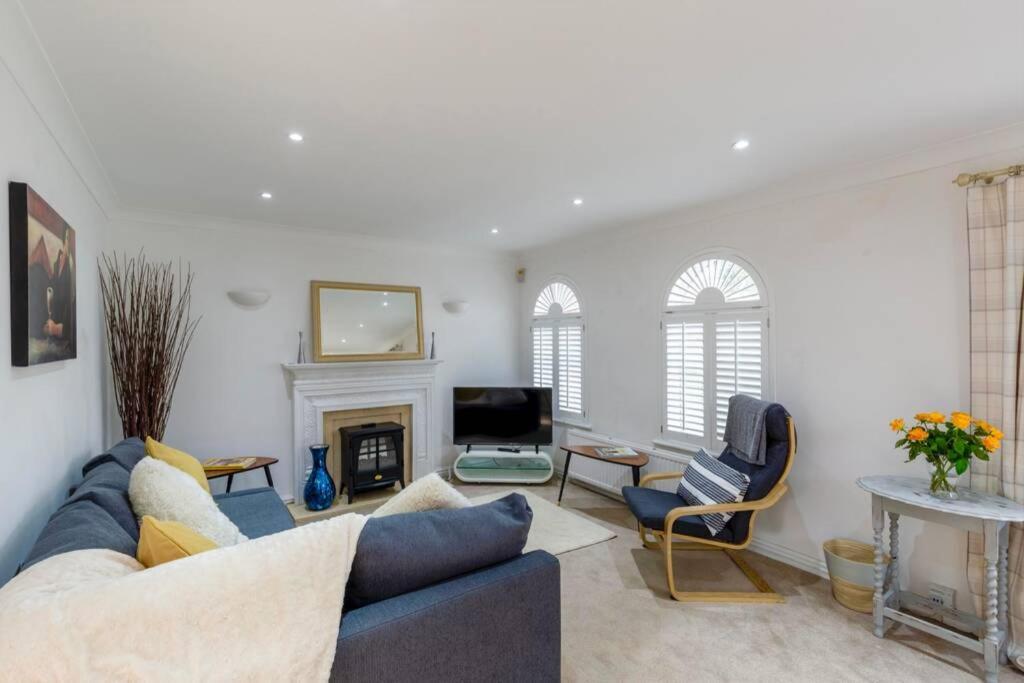 A Cheerful Three Bedroom House In Leafy Lythamリザム・セント・アンズ エクステリア 写真